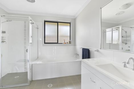 Property photo of 16 Chestnut Grove Woongarrah NSW 2259