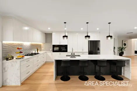 Property photo of 13 The Concourse Frankston South VIC 3199