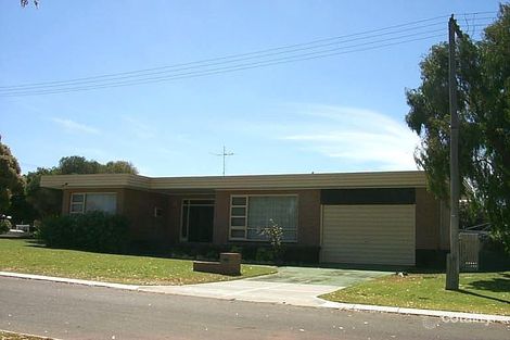 2 Reserve St, Shoalwater, WA 6169