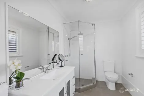 Property photo of 18 Sainsbury Close Terrigal NSW 2260