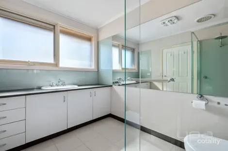 Property photo of 29 Campaspe Crescent Brookfield VIC 3338