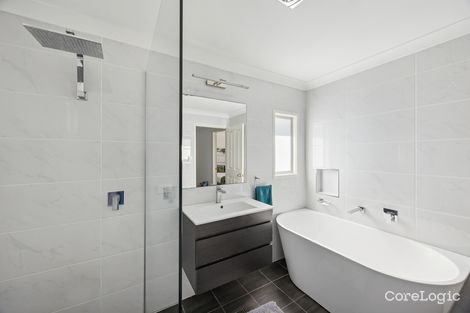 Property photo of 29 Una Avenue Charmhaven NSW 2263