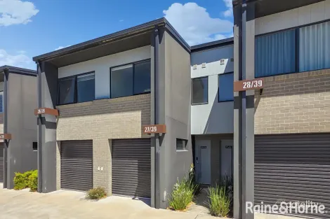 27/39 Woodberry Ave, Coombs, ACT 2611