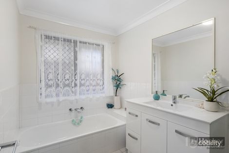 Property photo of 22 Ballybunyon Crescent Hope Island QLD 4212