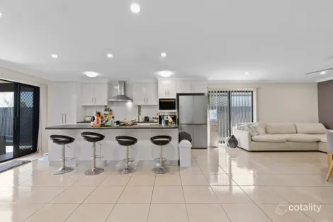 Property photo of 59 Makybe Diva Drive Ooralea QLD 4740