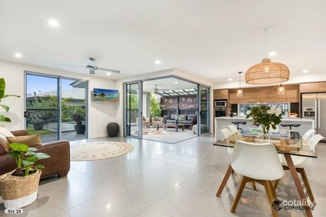 Property photo of 32 Calder Crescent Mountain Creek QLD 4557