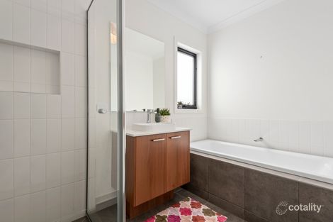 Property photo of 19 Stream Street Mount Duneed VIC 3217