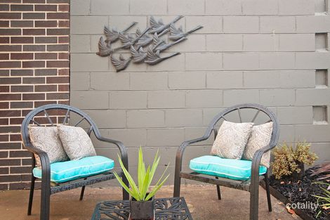 16b Merrilands Rd, Reservoir, VIC 3073