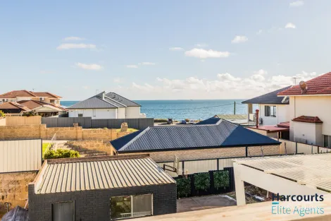 10 Michael Rd, Waikiki, WA 6169