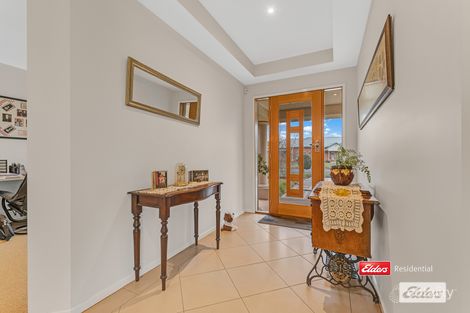 Property photo of 8 Ikona Drive Echuca VIC 3564