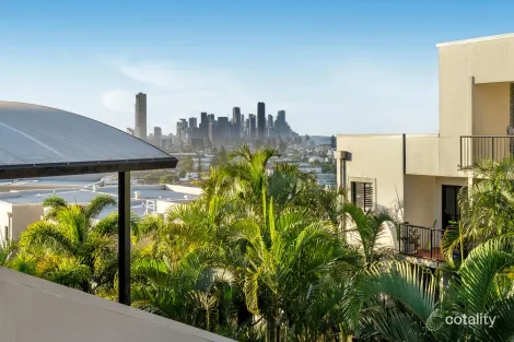 37/1 Great Hall Dr, Miami, QLD 4220