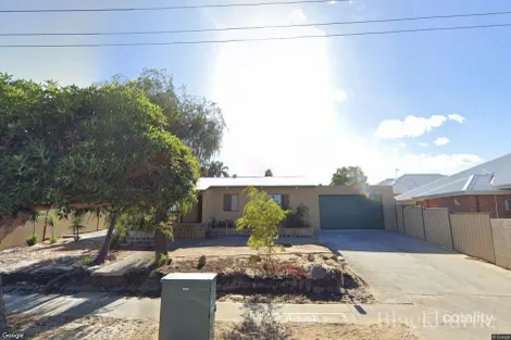 358 Flinders St, Nollamara, WA 6061