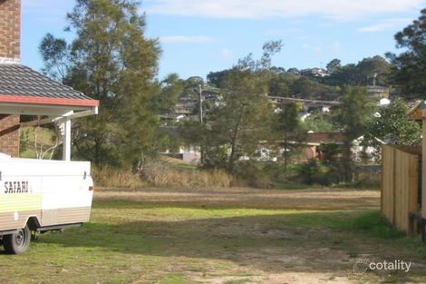 8 Bosun Cl, Bateau Bay, NSW 2261