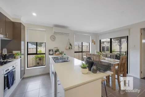Property photo of 4 Mornington Circuit Gwandalan NSW 2259