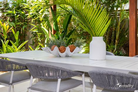 Property photo of 652 Casuarina Way Casuarina NSW 2487