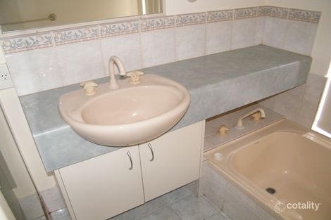 Property photo of 2 Polesden Close Hocking WA 6065