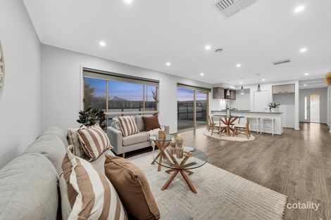 Property photo of 1 Creekside Street Clyde VIC 3978
