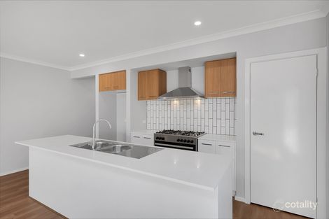 Property photo of 9 Rabbit Crescent Werribee VIC 3030