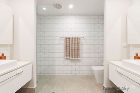 Property photo of 143 White Street Graceville QLD 4075