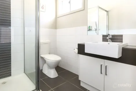Property photo of 2/8 John Monash Boulevard Mildura VIC 3500
