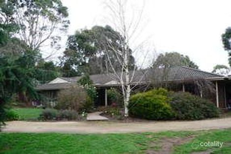 13 Old Farm Way, Romsey, VIC 3434