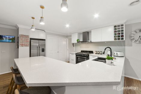 Property photo of 11 Manning Court Pakenham VIC 3810