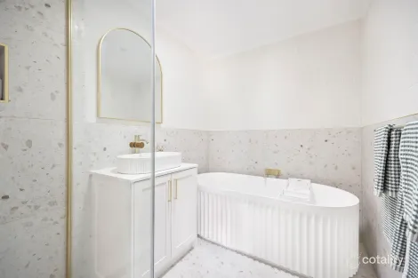 Property photo of 4 Durack Circuit Taylors Hill VIC 3037