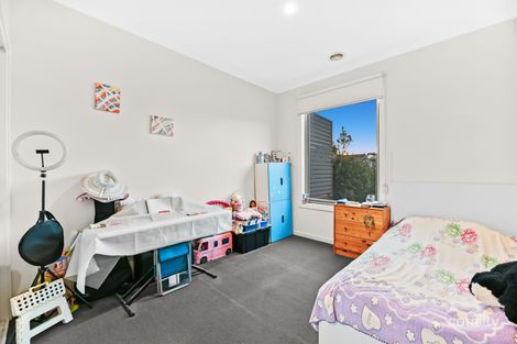 Property photo of 4 Braddon Way Lynbrook VIC 3975