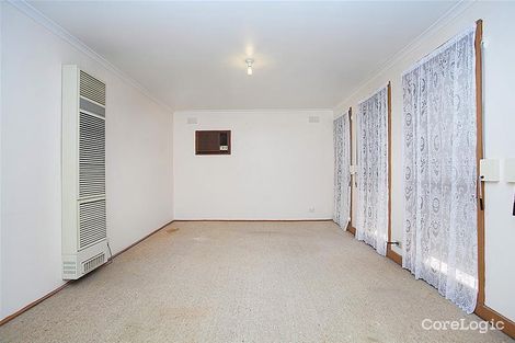 Property photo of 2 Lara Court Deer Park VIC 3023