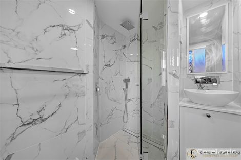Property photo of 2/17 Darrambal Street Surfers Paradise QLD 4217