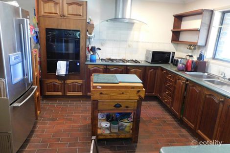 Property photo of 20 Crescent Drive Russell Island QLD 4184