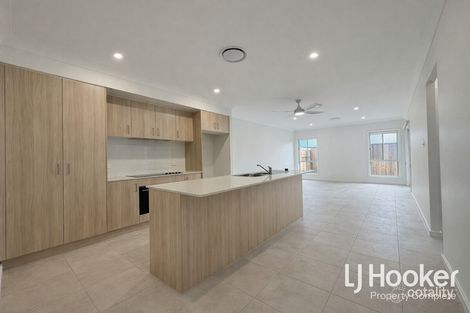68 Falcon Cct, Flagstone, QLD 4280