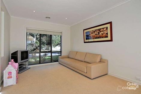 Property photo of 18 Pinehurst Way Heatherton VIC 3202