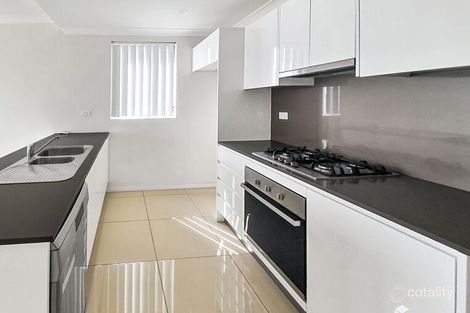 Property photo of 12/1-2 Harvey Place Toongabbie NSW 2146