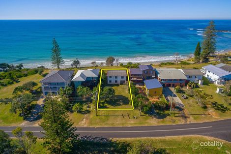 Property photo of 41 Ocean Road Brooms Head NSW 2463