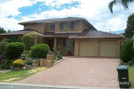 2 Wishaw Gr, Leeming, WA 6149