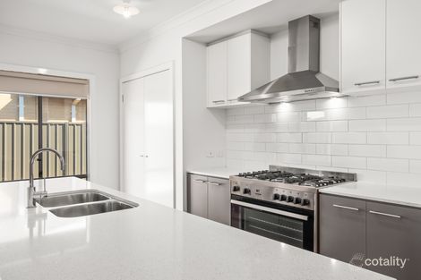 2 Colchester Dr, Werribee, VIC 3030