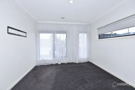 Property photo of 1 Thrive Crescent Diggers Rest VIC 3427