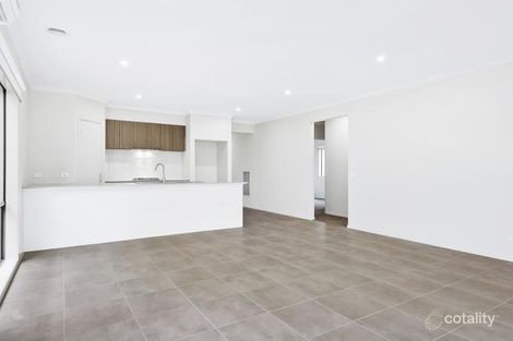 Property photo of 88 Fenway Boulevard Clyde North VIC 3978