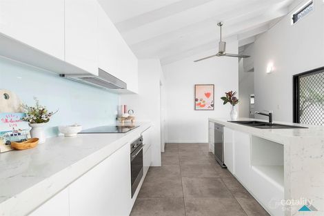 Property photo of 6 Darkin Close Smithfield QLD 4878