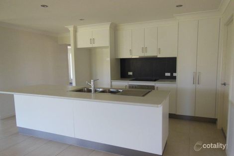 Property photo of 32 Kassidy Drive Emerald QLD 4720