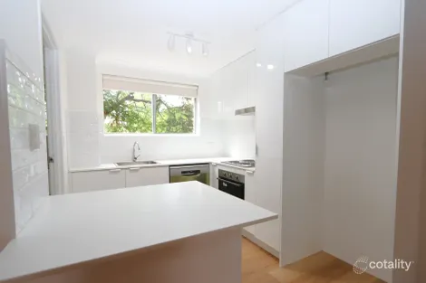 Property photo of 3/175 Muir Street Labrador QLD 4215