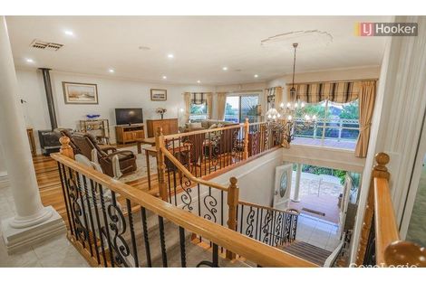 Property photo of 18 Excelsior Heights Craigieburn VIC 3064