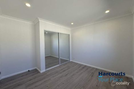 Property photo of 32 Unicombe Crescent Oakhurst NSW 2761