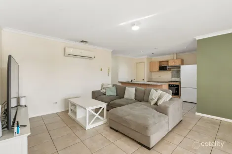 Property photo of 4/2 Hogarth Street Cannington WA 6107