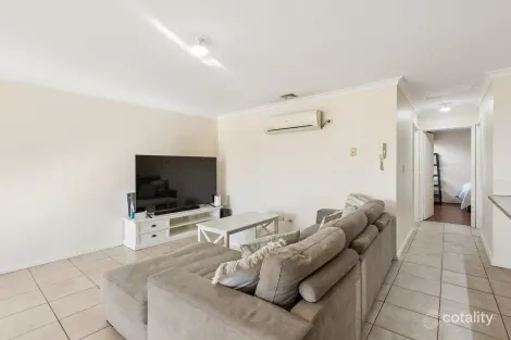Property photo of 4/2 Hogarth Street Cannington WA 6107