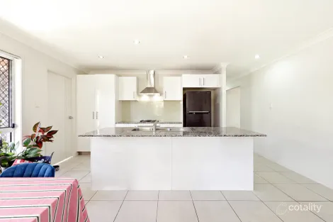 Property photo of 25 Bowerbird Crescent Dakabin QLD 4503