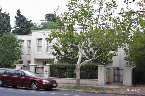 2/37 The Avenue, Windsor, VIC 3181