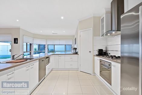 Property photo of 17 Edgewater Place Burton SA 5110
