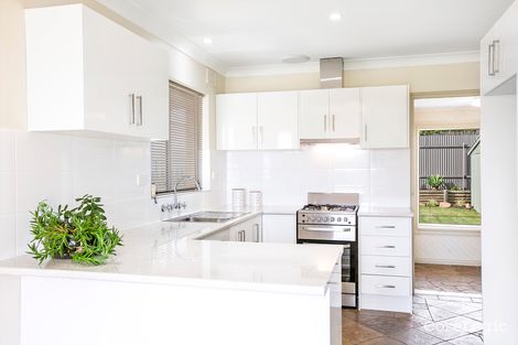 Property photo of 28 Parkview Rise Hackham SA 5163